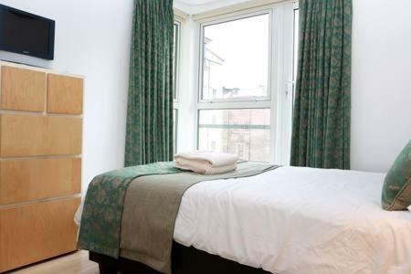 Апартаменты The Park - Holyrood Road With Free Parking Эдинбург Экстерьер фото